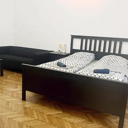 Apartament Cozy Huge Studio On Margit Krt. *
