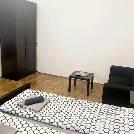 Cozy Huge Studio On Margit Krt. Apartament